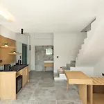 Ξενοδοχείο με διαμερίσματα Gonates 4*