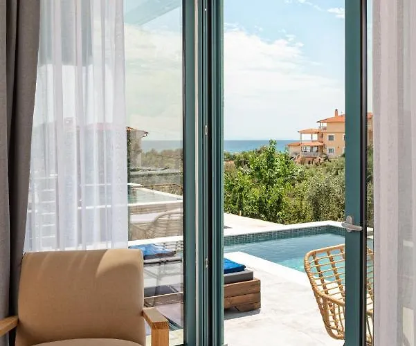 Ξενοδοχείο με διαμερίσματα Gonates 4*